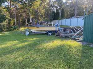 1981 O runabout boat with Evinrude 120hp engine