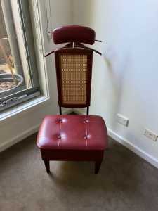 Gentlemans Chair with storage compartment and suit/shirt hanger