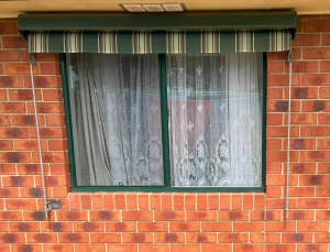 Outside window blinds in Caulfield Green