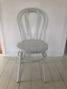Bentwood replica dining chair white