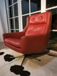 Gorgeous Danish Mid-Century Retro Swivel Chair -Can Deliver
