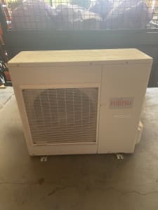 Fujitsu air con inverter 8kw cooling 9 kw heating