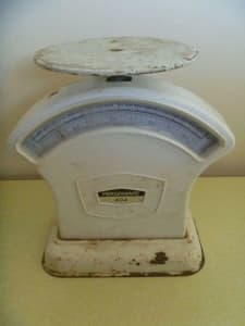 Vintage Persinware 404 Kitchen Scales