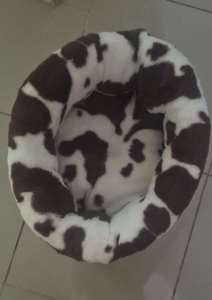 Cozy pet bed (medium/small pet)NEW 