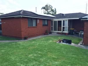 Three Bed Room Furnished Brick A/C House - 10min Walk Wentworthville S