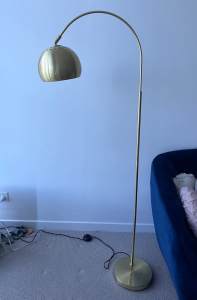 Arc floor lamp