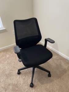 Ergonomic Office Chair, Comfy Swivel Mesh Chair Movable Cushion Lumbar