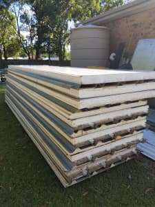 Insulated roof panels 4.4 meters long 100 mm thick sell $250 each
