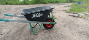 Kelso heavy duty wheelbarow