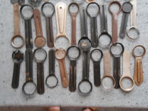 WATCHMAKER WRENCH CASE OPENER