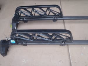 ROOF BARS AND SKI CARRIER Thule lockable