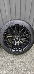 19 genuine Ford mustang wheels and tyres. 