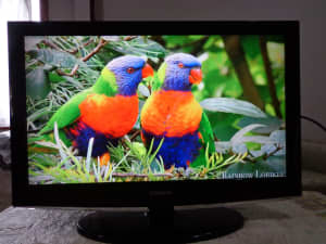 Samsung 32 inches Television in excellent condition for sale
