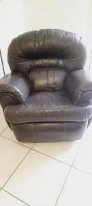 2 Recliner Chairs FREE