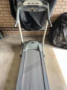 Quality Motorized Sportrack treadmill