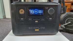 Grab a deal Ecoflow River pro with 650w solar panels