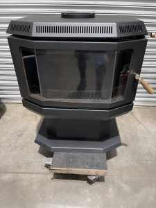 Wood Heater Fireplace Coonara DELIVERY AVAILABLE 