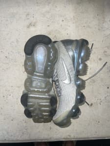 Nike air vapormax shoes