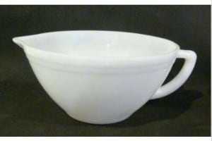 MILK GLASS BOWL WITH POURING SPOUT & HANDLE