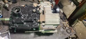 Landcruiser gearbox HJ47 with farey overdrive 