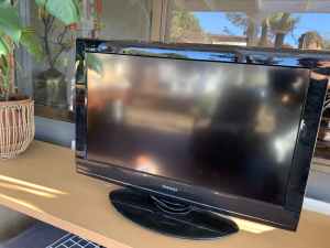 32 inch Toshiba Regza TV LCD