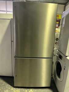 Electrolux 510 litres fridge freezer