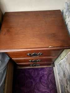 Bedside table 3 drawers