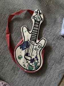 Kid’s guitar backpack