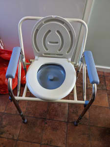 Portable toilet chair