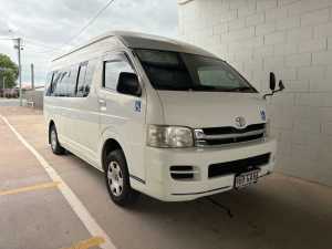 2010 Toyota HiAce TRH223R MY10 Commuter High Roof Super LWB White 4 Speed Automatic Bus