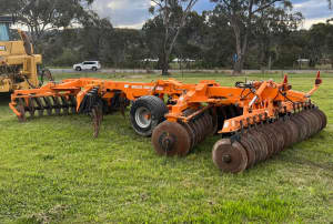 Simba ST 380 offset discs / 380ST Cultivator Woree Cairns City Preview