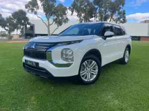 2022 Mitsubishi Outlander ZM MY22 ES 7 Seat (2WD) White Continuous Variable Wagon Loxton Loxton Waikerie Preview