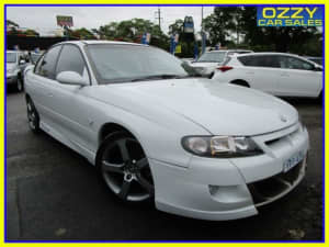 2001 Holden Special Vehicles ClubSport VX White 6 Speed Manual Sedan