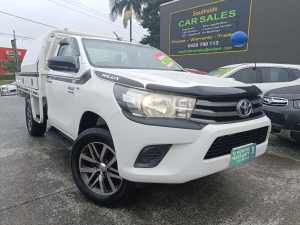 *** 2015 TOYOTA Hilux SR (4x4) *** 6 Speed Manual C/Chassis with large tray W/shop Ute Underwood Logan Area Preview