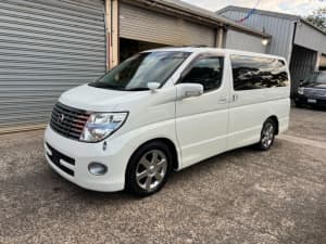 2007 Nissan Elgrand 8 Seat Luxury Wagon with Dual Sunroof Top of the Range