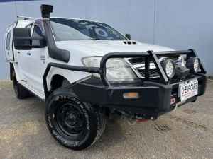 2007 Toyota Hilux KUN26R 07 Upgrade SR (4x4) White 5 Speed Manual Dual Cab Pick-up Hoppers Crossing Wyndham Area Preview