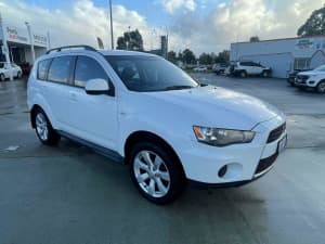 2012 Mitsubishi Outlander ZH MY12 LS White 6 Speed Constant Variable Wagon