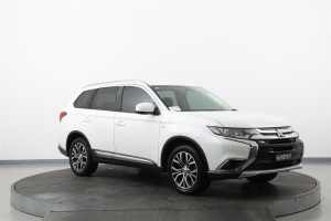 2018 Mitsubishi Outlander ZL MY18.5 ES 7 Seat (2WD) White Continuous Variable Wagon