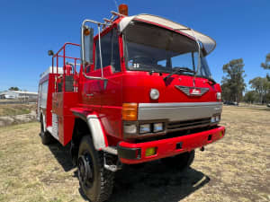 Hino GT 4x4 Firetruck with Cannon.   Ex Fire Service. Inverell Inverell Area Preview