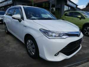 2015 Toyota Corolla NKE165 Fielder (hybrid) White Pearl Continuous Variable Wagon