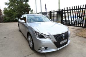 2013 Toyota Crown Silver Continuous Variable