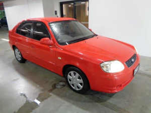 2005 Hyundai Accent LS 1.6 Red 4 Speed Automatic Hatchback