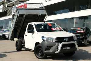 2018 Toyota Hilux TGN121R Workmate 4x2 White 5 Speed Manual Cab Chassis