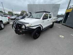 2009 Toyota Hilux KUN16R 08 Upgrade SR White 5 Speed Manual Dual Cab Pick-up Werribee Wyndham Area Preview
