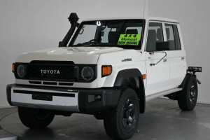 2023 Toyota Landcruiser Vdjl79R GXL Double Cab White 5 Speed Manual Cab Chassis