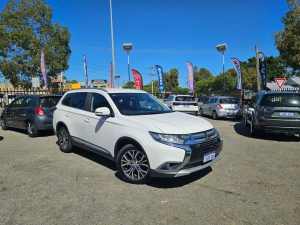 2017 Mitsubishi Outlander ZK MY17 LS 2WD White 6 Speed Constant Variable Wagon *** 7 SEATER
