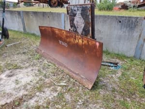 Hydraulic Blade - 2670mm Wide Mount Gambier Grant Area Preview