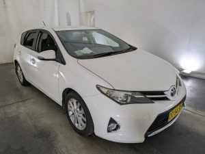 2014 Toyota Corolla ZRE182R Ascent Sport White 6 Speed Manual Hatchback Maryville Newcastle Area Preview