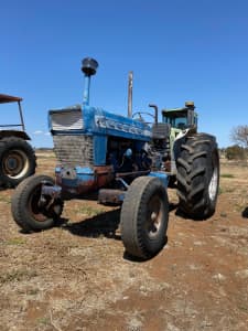 Ford 5000 tractor