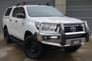 2019 Toyota Hilux SR (4x4)